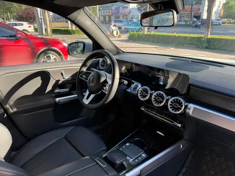 Mercedes-Benz GLB 2022 Facelift GLB 200 Dynamic — миниатюра 7