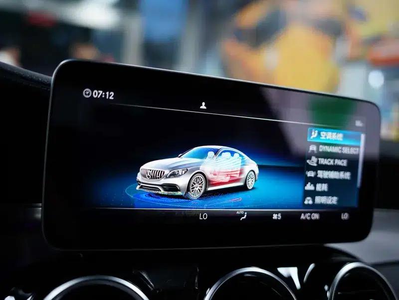 2019 Mercedes-Benz C-Class AMG C 63 Coupe — миниатюра 16