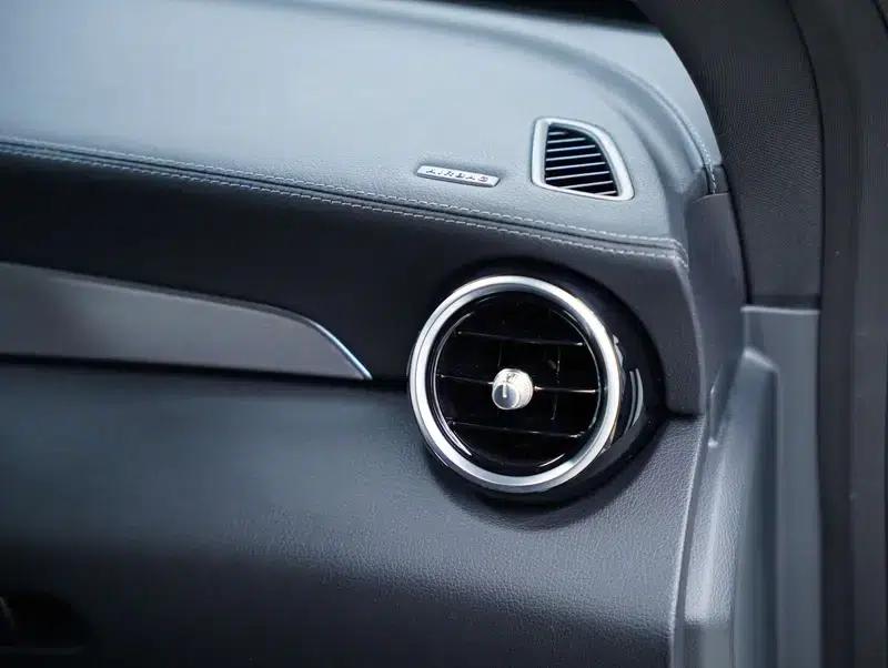 2019 Mercedes-Benz C-Class AMG C 63 Coupe — миниатюра 31
