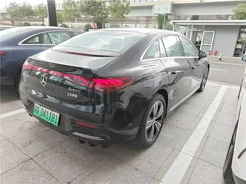 Mercedes-Benz EQE 2025 EQE 500 4MATIC Luxury Edition — миниатюра 3