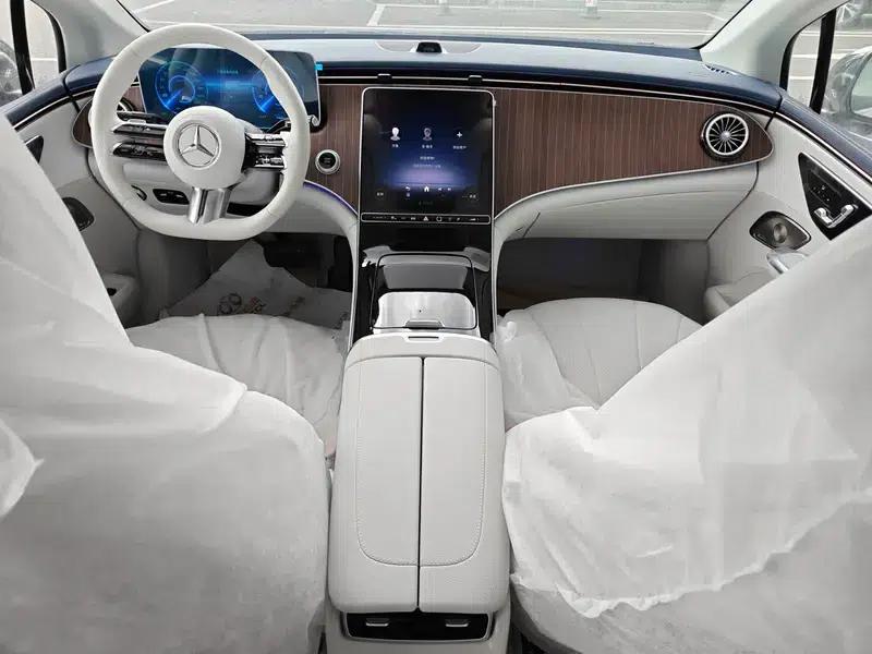 Mercedes-Benz EQE 2025 EQE 500 4MATIC Luxury Edition — миниатюра 5