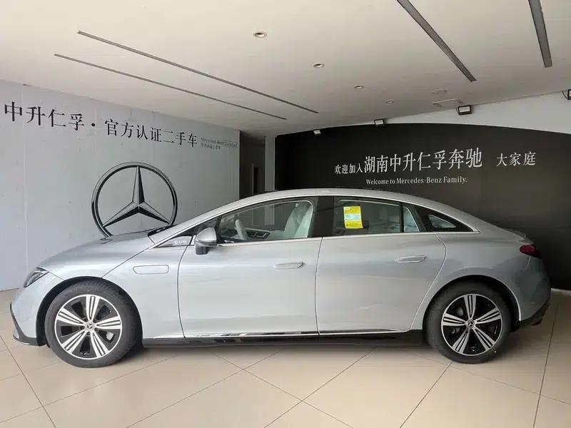 Mercedes-Benz EQE 2025 EQE 500 4MATIC Pioneer Edition — миниатюра 4