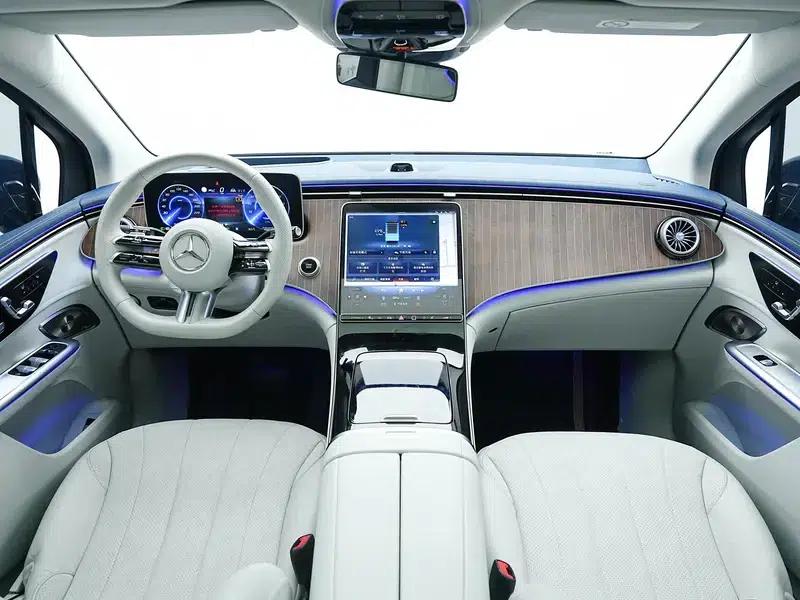 2023 Mercedes-Benz EQE SUV 350 4MATIC Luxury Edition — миниатюра 14