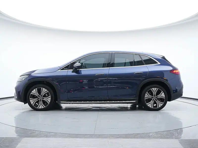 2023 Mercedes-Benz EQE SUV 350 4MATIC Luxury Edition — миниатюра 4