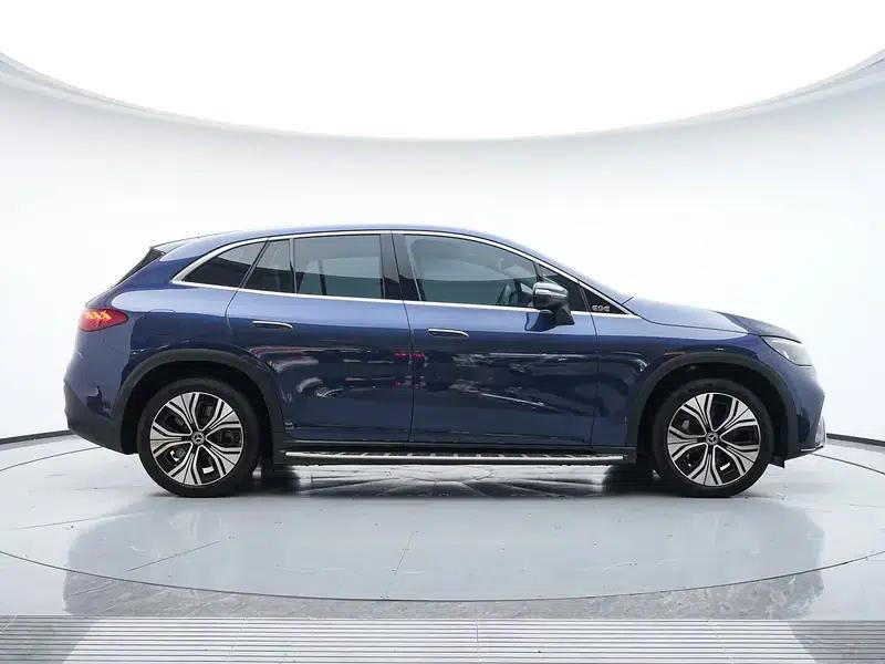 2023 Mercedes-Benz EQE SUV 350 4MATIC Luxury Edition — миниатюра 8