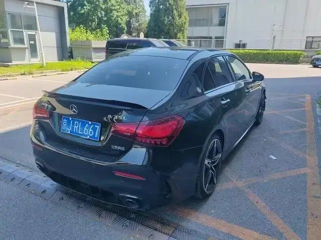 2025 Mercedes-Benz A-Class AMG A 35 L 4MATIC — миниатюра 2