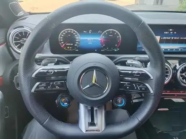 2025 Mercedes-Benz A-Class AMG A 35 L 4MATIC — миниатюра 6