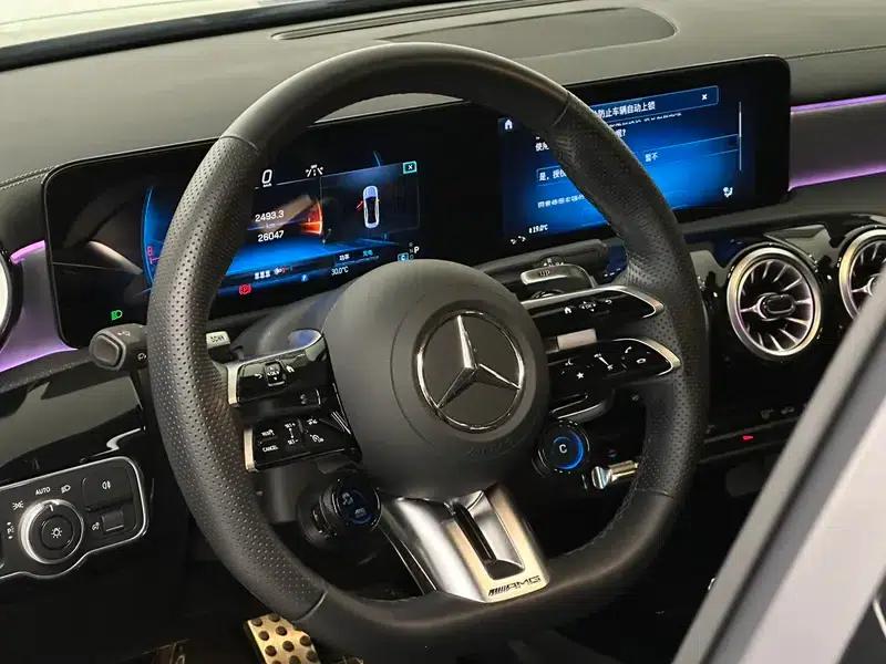 2025 Mercedes-Benz A-Class AMG A 35 L 4MATIC — миниатюра 15