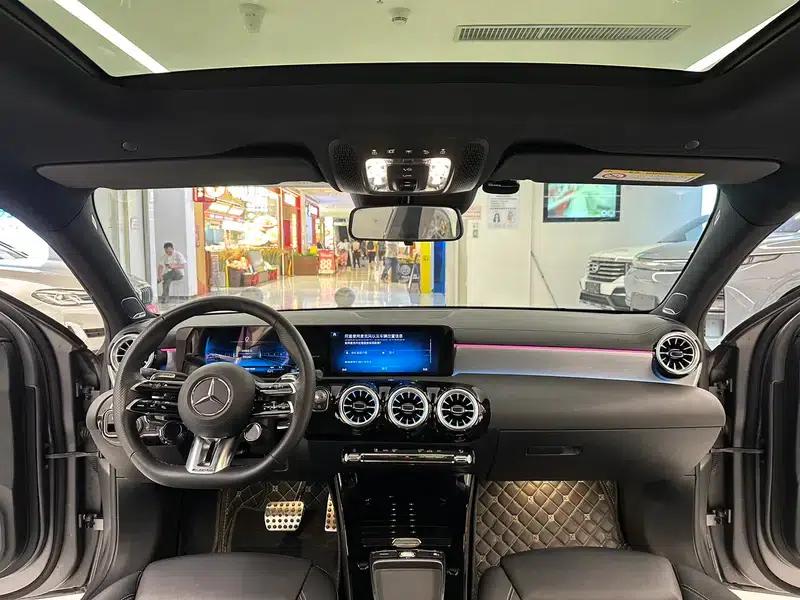 2025 Mercedes-Benz A-Class AMG A 35 L 4MATIC — миниатюра 18
