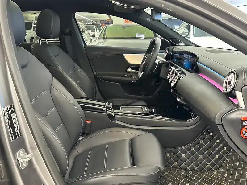 2025 Mercedes-Benz A-Class AMG A 35 L 4MATIC — миниатюра 21