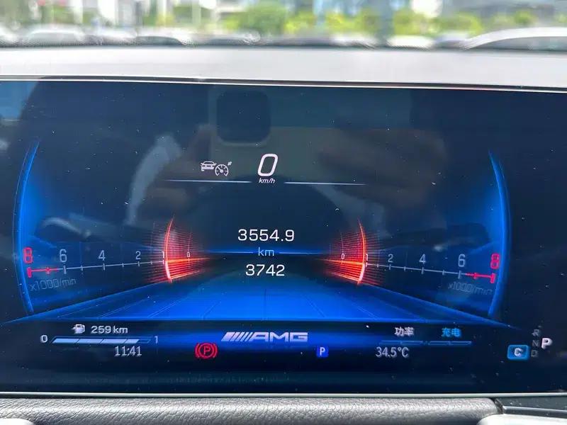 2024 Mercedes-Benz GLB AMG 35 4MATIC — миниатюра 10