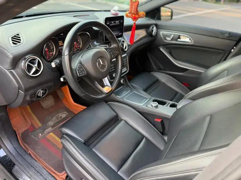 Mercedes-Benz CLA (Imported) 2019 CLA 200 Night Edition — миниатюра 9