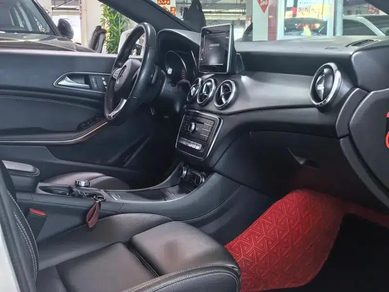 Mercedes-Benz CLA (Imported) 2016 CLA 200 Fashion Edition — миниатюра 7