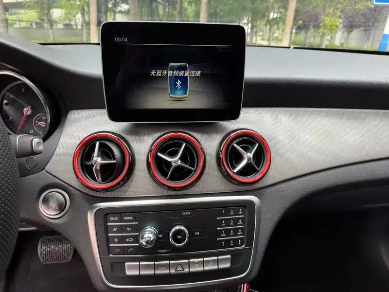 Mercedes-Benz CLA (Imported) 2019 CLA 200 Fashion Edition — миниатюра 16