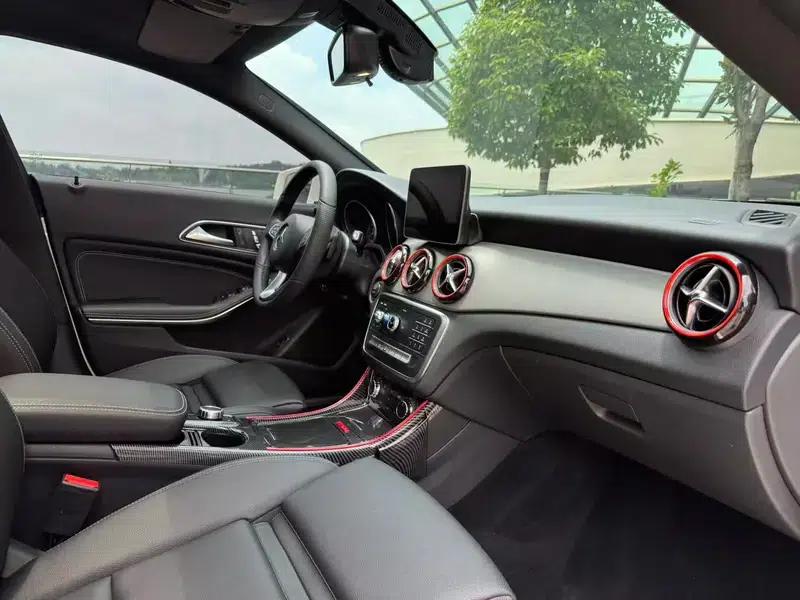 Mercedes-Benz CLA (Imported) 2019 CLA 200 Fashion Edition — миниатюра 22