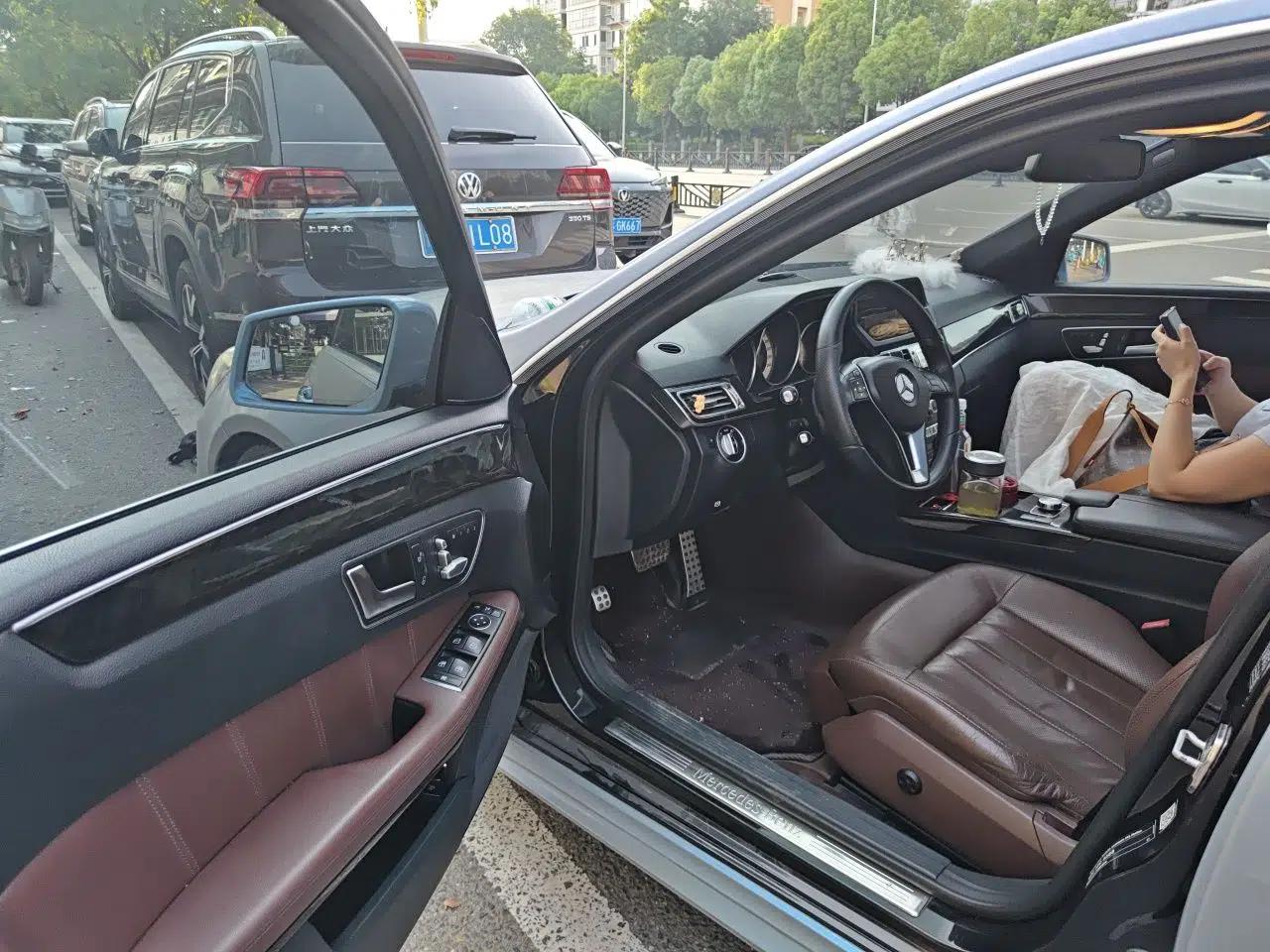 Mercedes-Benz E-Class 2014 E 300 L Sport Luxury Edition — миниатюра 16