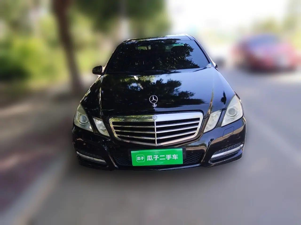 Mercedes-Benz E-Class 2011 E 300 L Fashion Prestige Model — миниатюра 2