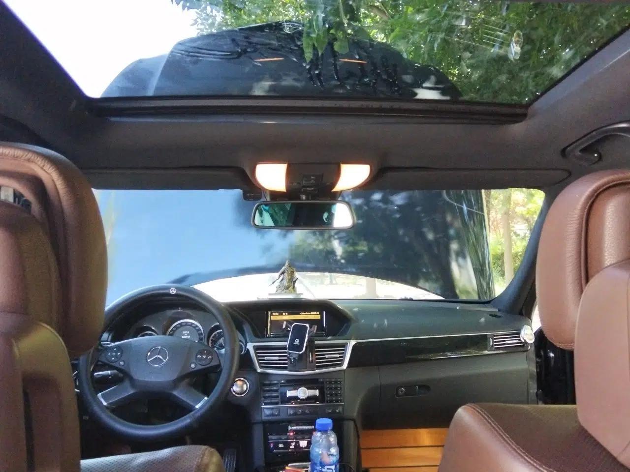 Mercedes-Benz E-Class 2011 E 300 L Fashion Prestige Model — миниатюра 18