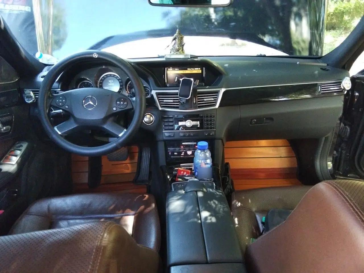 Mercedes-Benz E-Class 2011 E 300 L Fashion Prestige Model — миниатюра 9