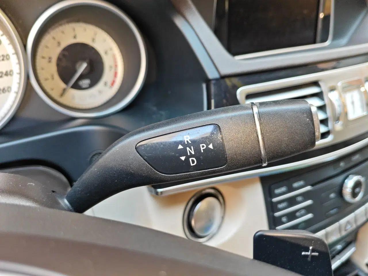 Mercedes-Benz E-Class 2015 Facelift E 200 L — миниатюра 14