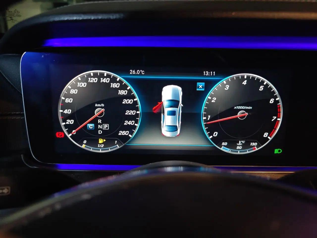 Mercedes-Benz E-Class 2018 Facelift E 200 L Sport Edition — миниатюра 11