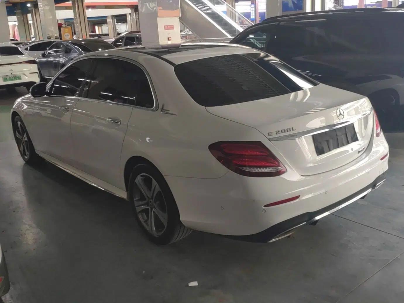 Mercedes-Benz E-Class 2016 E 200 L Sport Edition — миниатюра 4