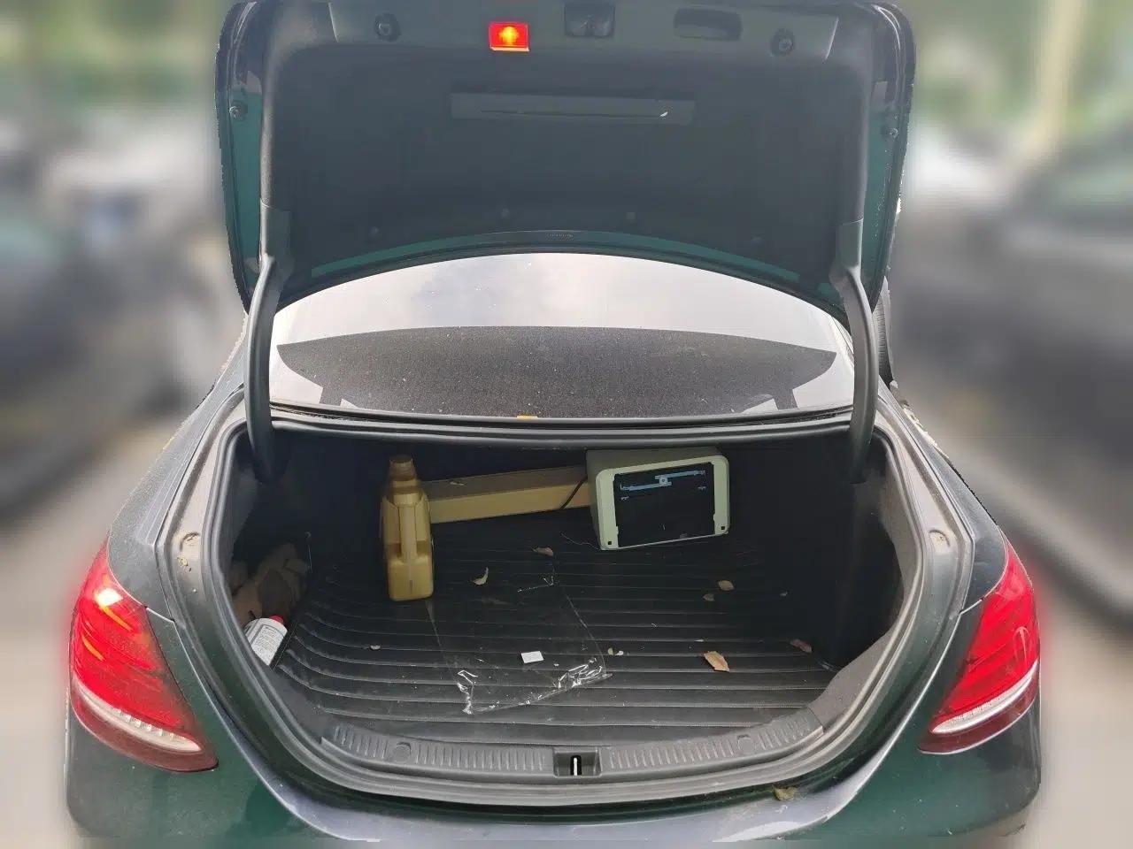 Mercedes-Benz E-Class 2018 Facelift E 200 L — миниатюра 19