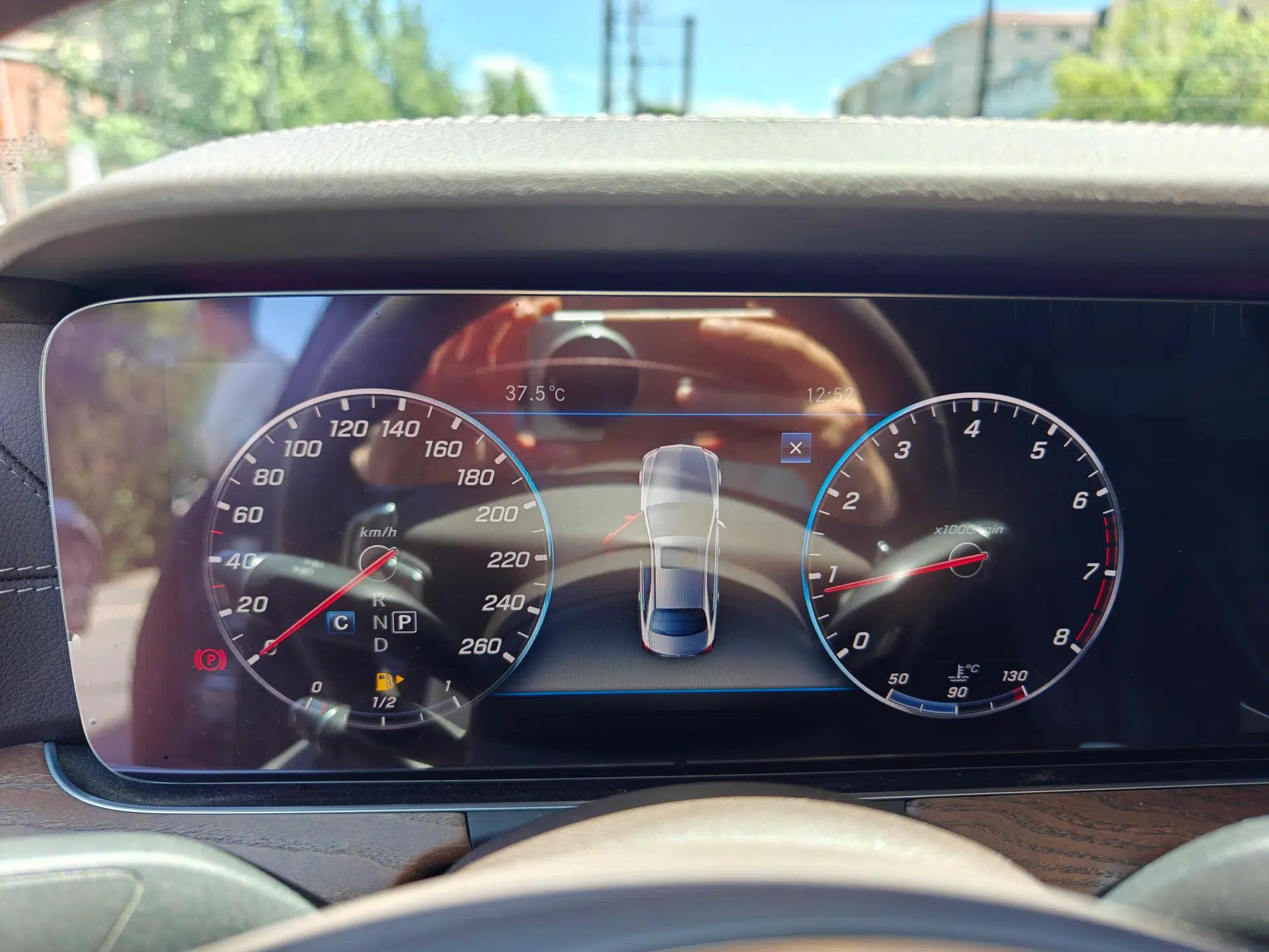 Mercedes-Benz E-Class 2018 E 200 L — миниатюра 11