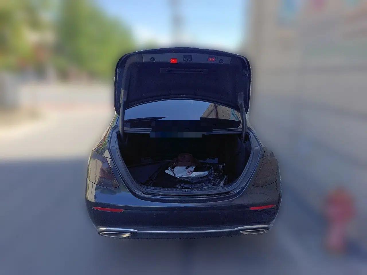 Mercedes-Benz E-Class 2018 E 200 L — миниатюра 19