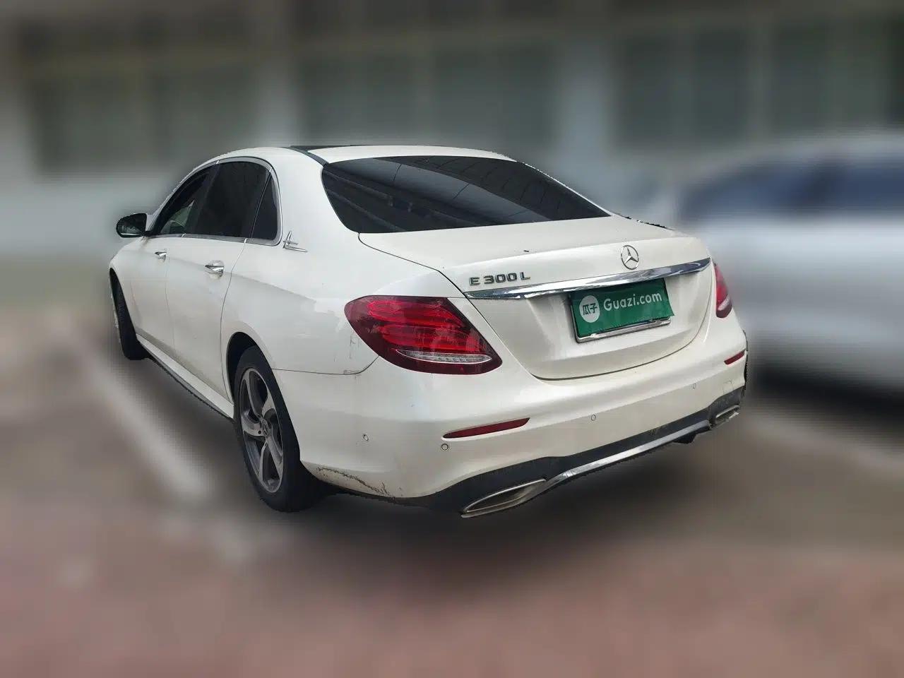 Mercedes-Benz E-Class 2018 Restyled E 300 L Sporty and Stylish Edition — миниатюра 4
