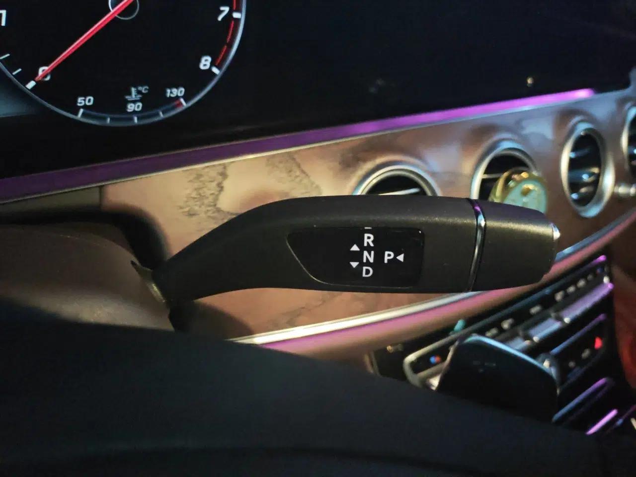 Mercedes-Benz E-Class 2016 E 300 L Luxury Model — миниатюра 14