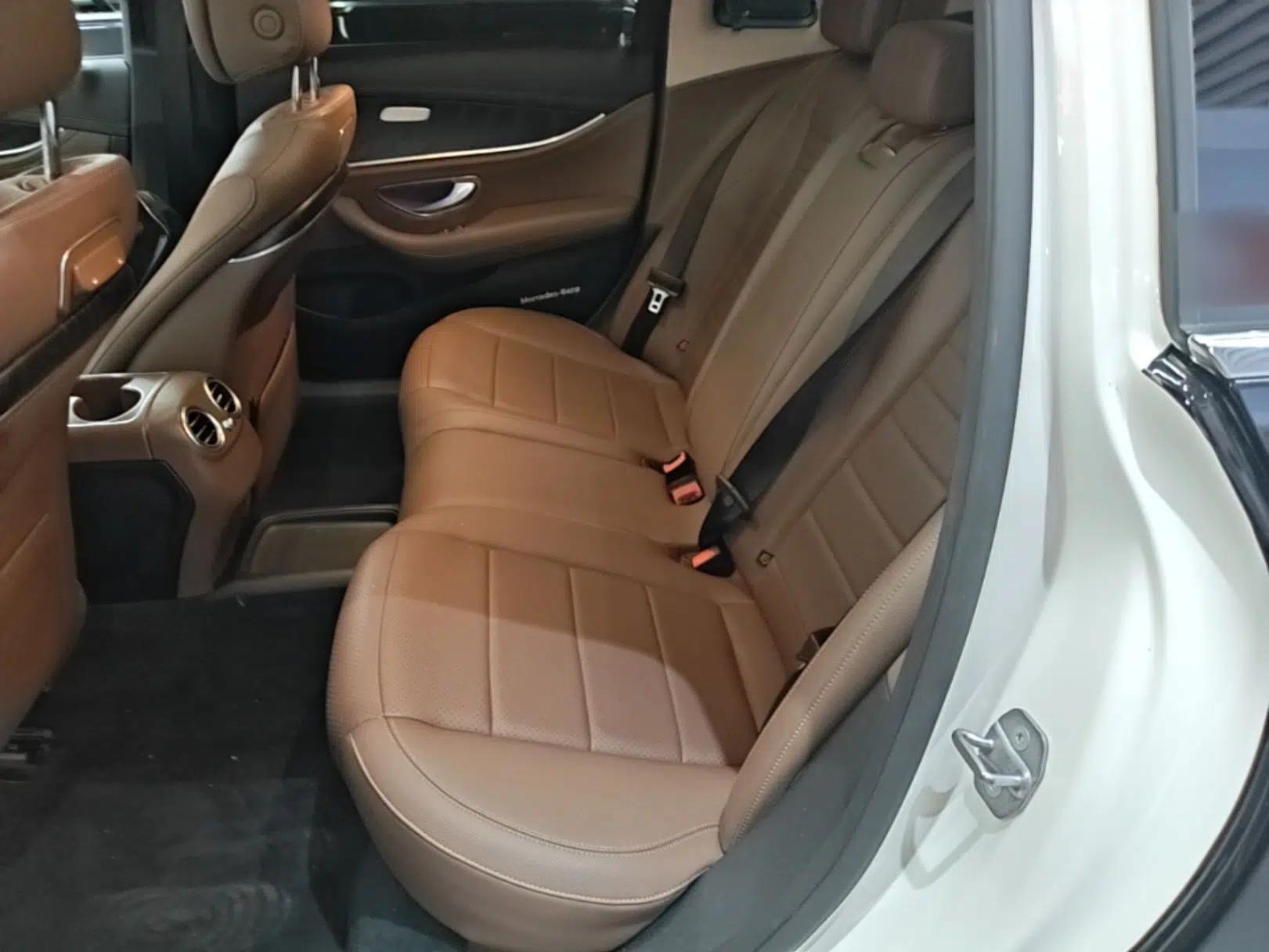 Mercedes-Benz E-Class 2017 E 300 L Sport Luxury Edition — миниатюра 20