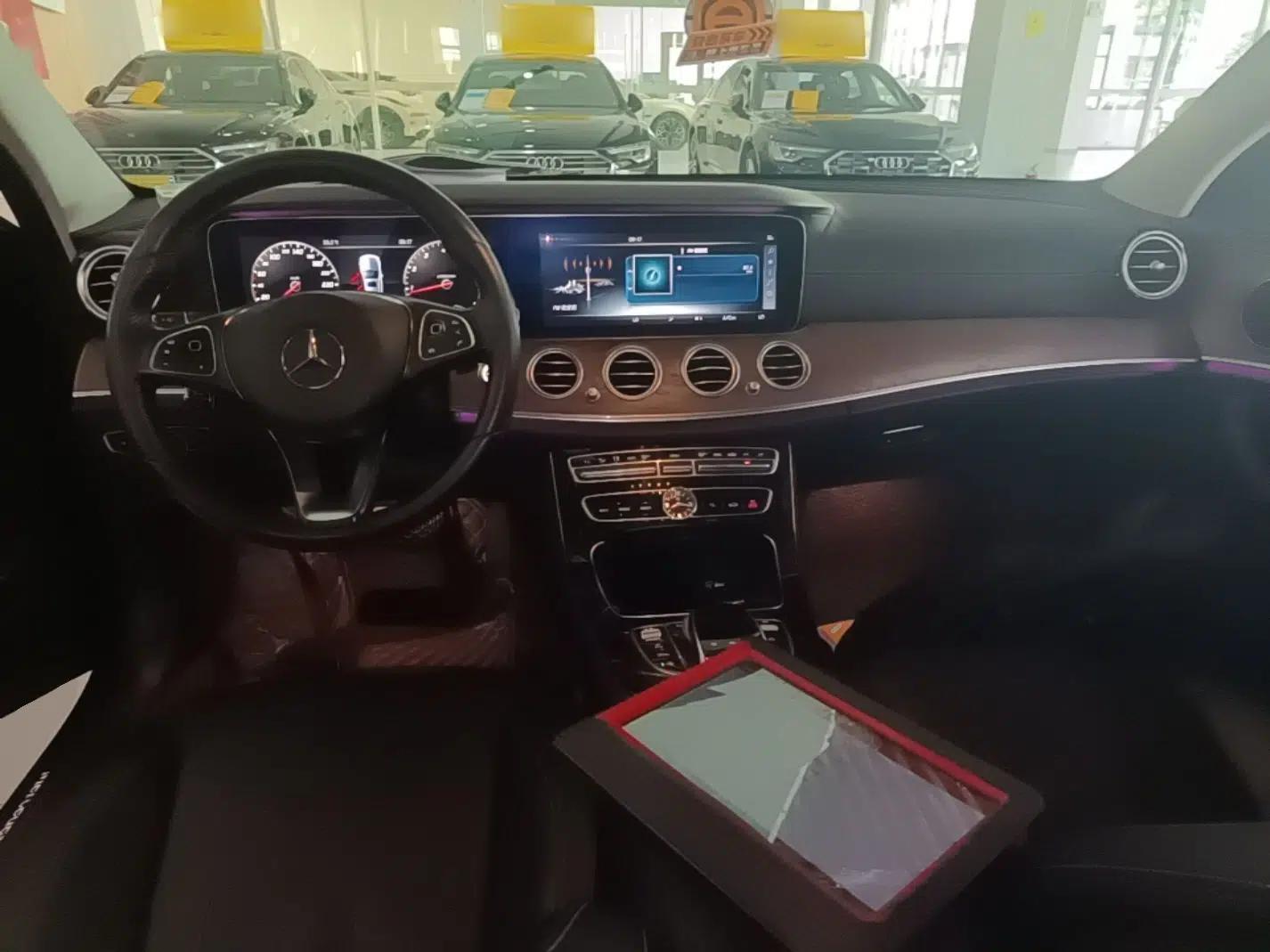Mercedes-Benz E-Class 2016 E 300 L Luxury Model — миниатюра 17