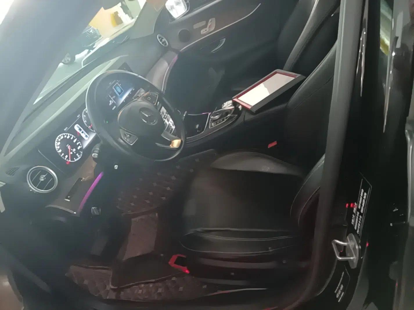 Mercedes-Benz E-Class 2016 E 300 L Luxury Model — миниатюра 22