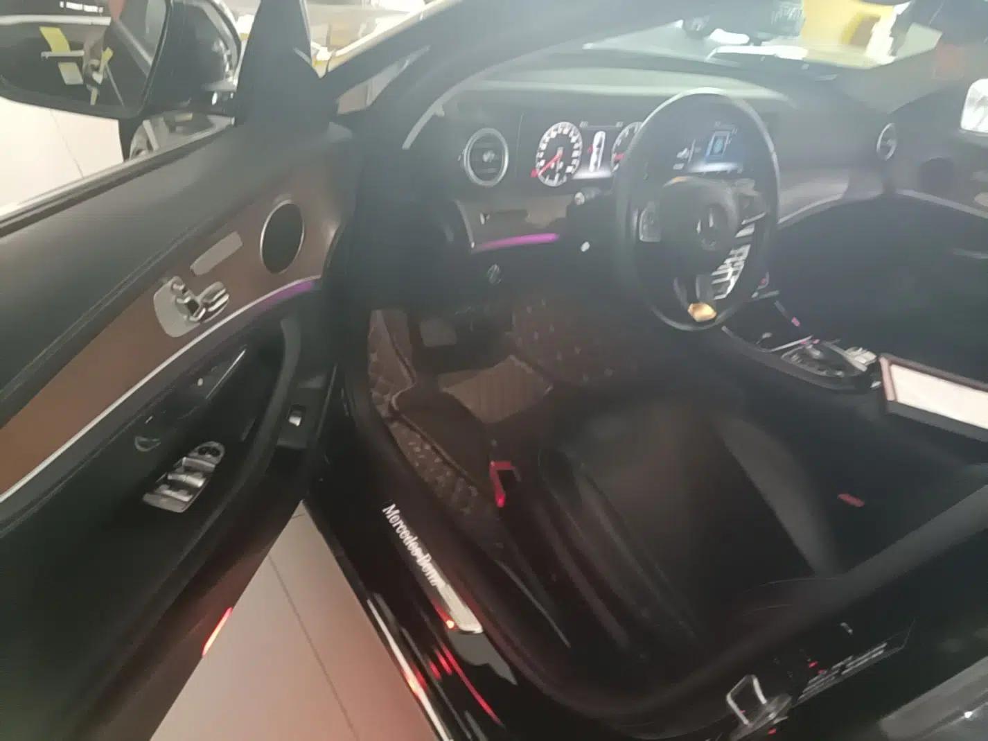 Mercedes-Benz E-Class 2016 E 300 L Luxury Model — миниатюра 23