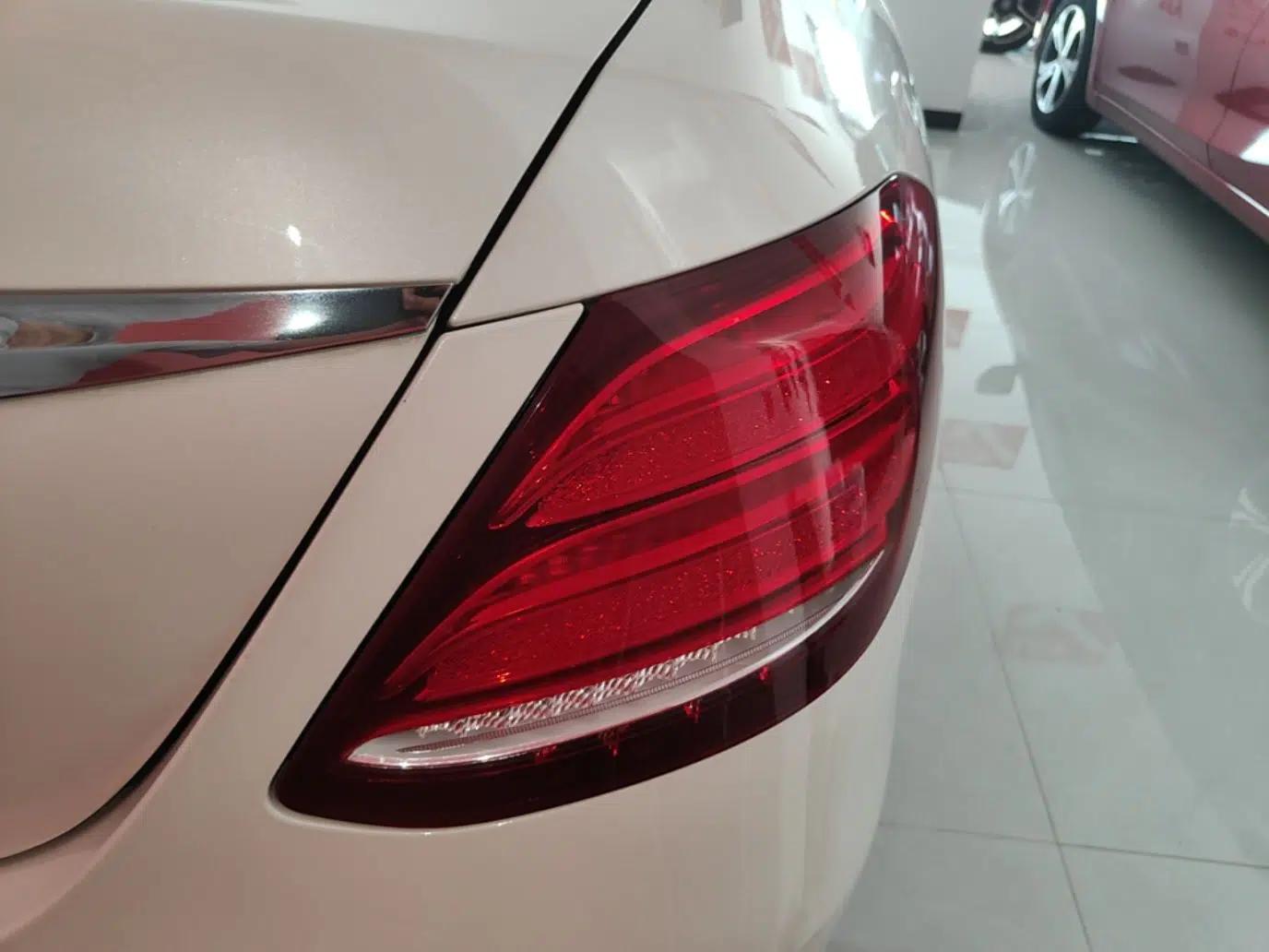 Mercedes-Benz E-Class 2018 Facelift E 200 L Sport Edition — миниатюра 9