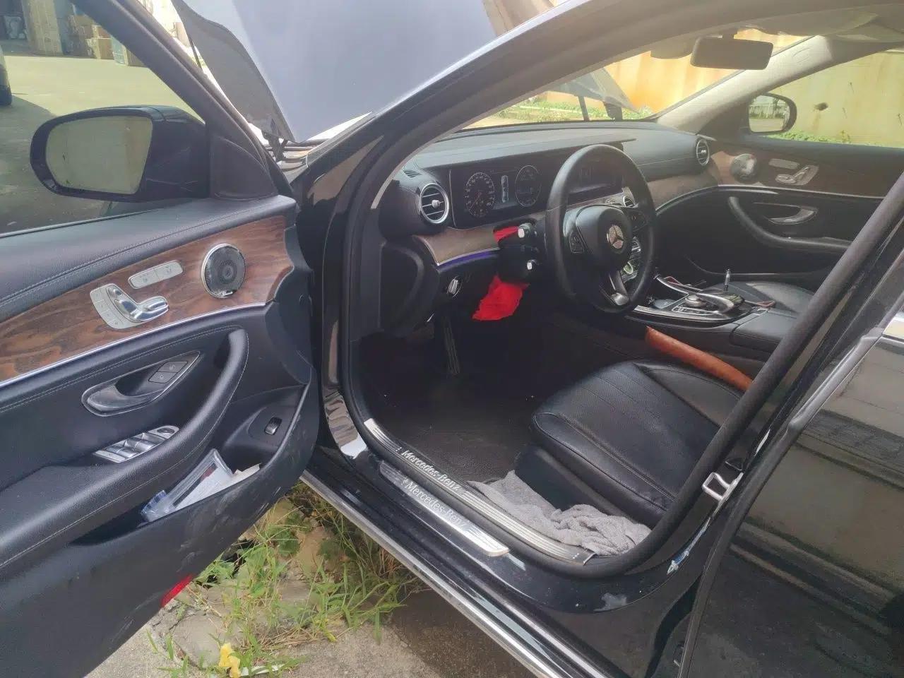 Mercedes-Benz E-Class 2017 E 300 L Luxury Model — миниатюра 16