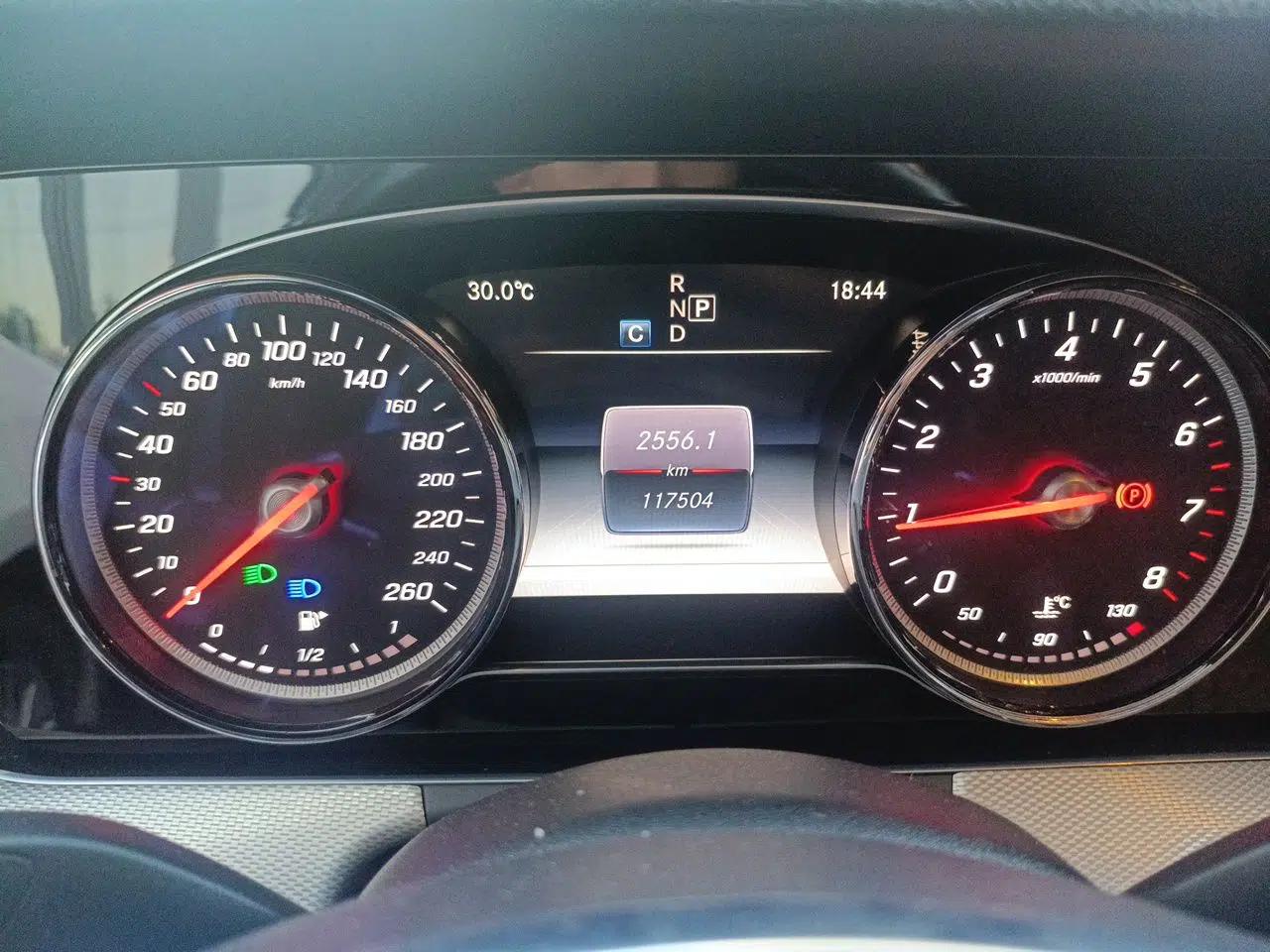Mercedes-Benz E-Class 2017 E 200 Sport 4MATIC — миниатюра 11