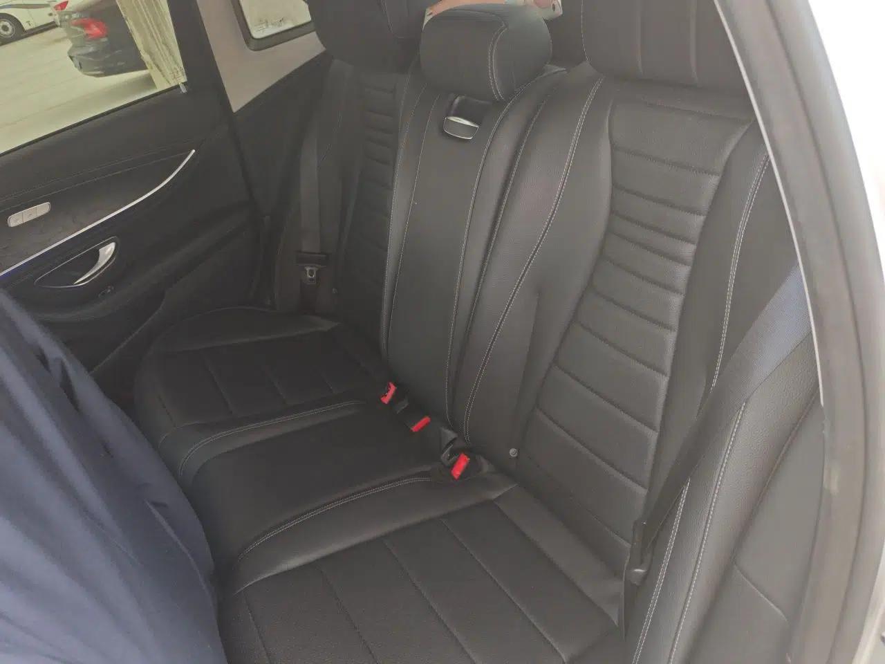 Mercedes-Benz E-Class 2016 E 300 L Sporty and Stylish Model — миниатюра 17