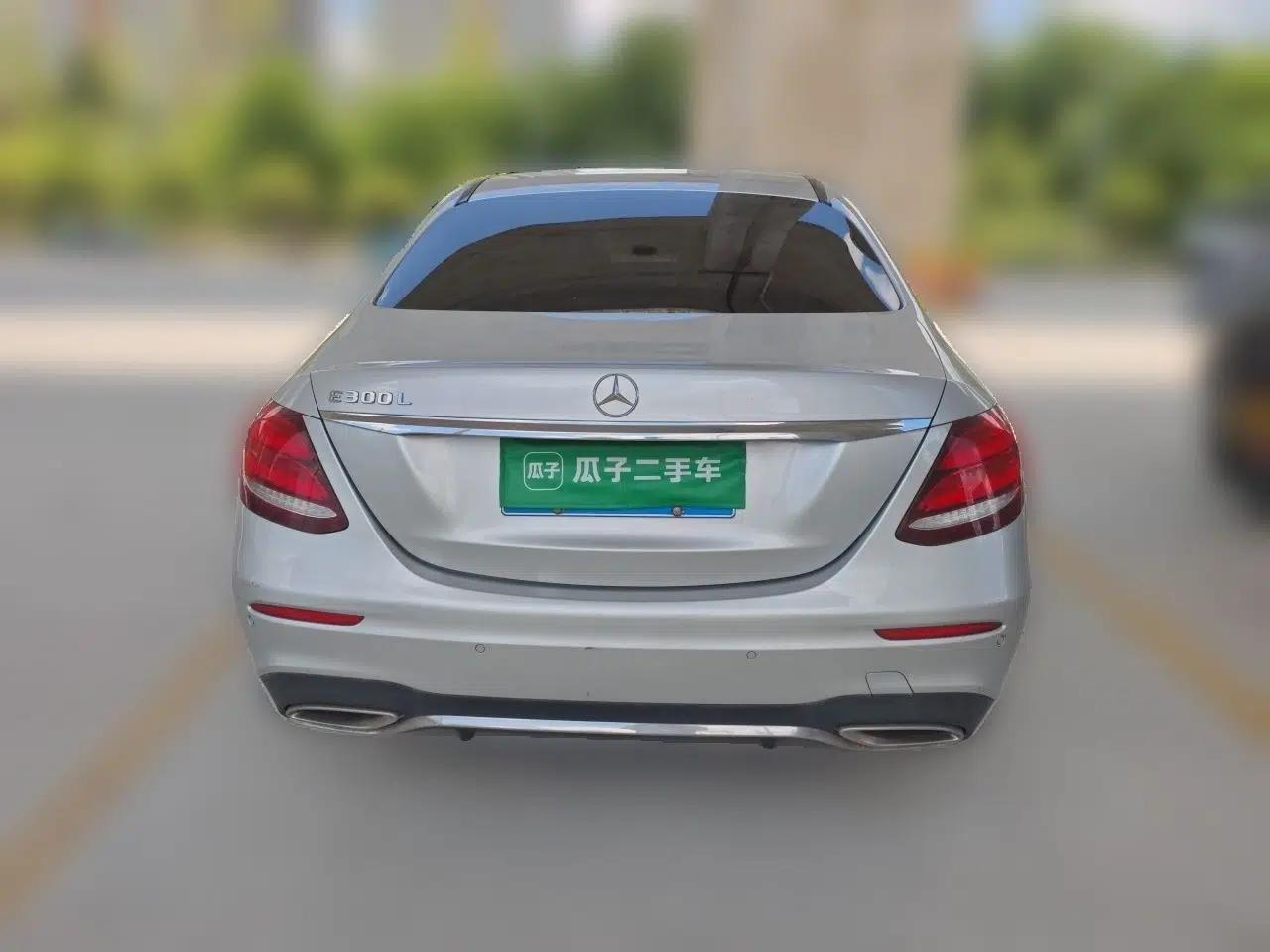 Mercedes-Benz E-Class 2016 E 300 L Sporty and Stylish Model — миниатюра 5