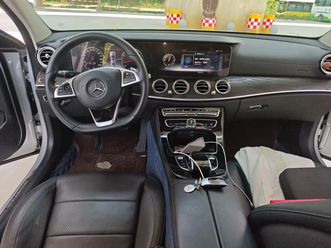 Mercedes-Benz E-Class 2016 E 300 L Sporty and Stylish Model — миниатюра 9