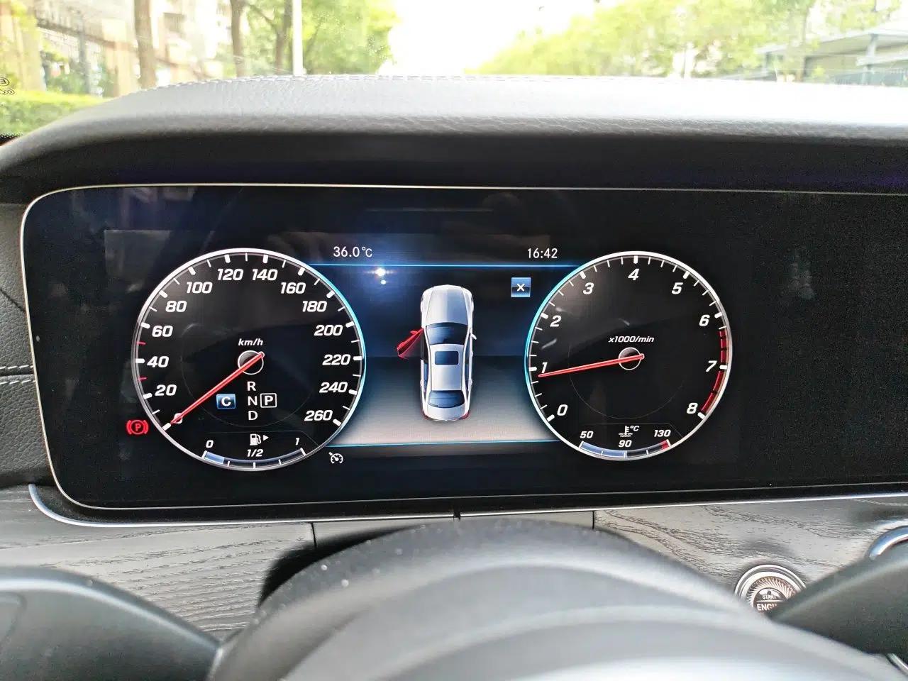 Mercedes-Benz E-Class 2020 Restyled E 300 L Sporty and Stylish Edition — миниатюра 11