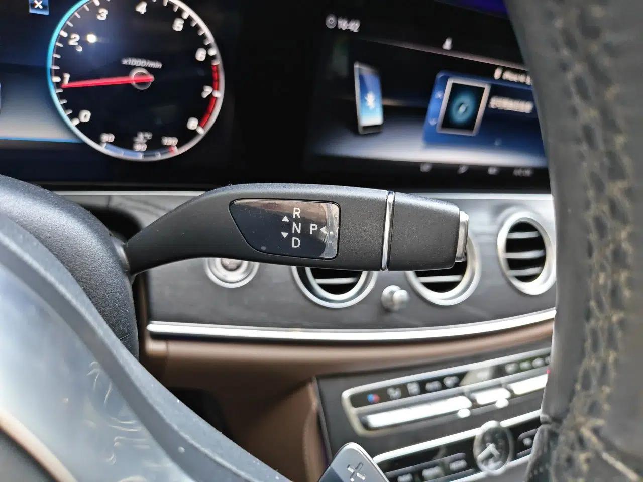 Mercedes-Benz E-Class 2020 Restyled E 300 L Sporty and Stylish Edition — миниатюра 14