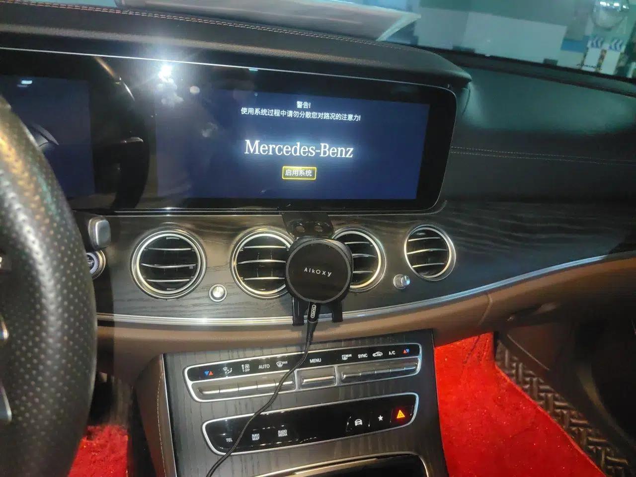 Mercedes-Benz E-Class 2021 E 300 L Sporty and Stylish Model — миниатюра 13