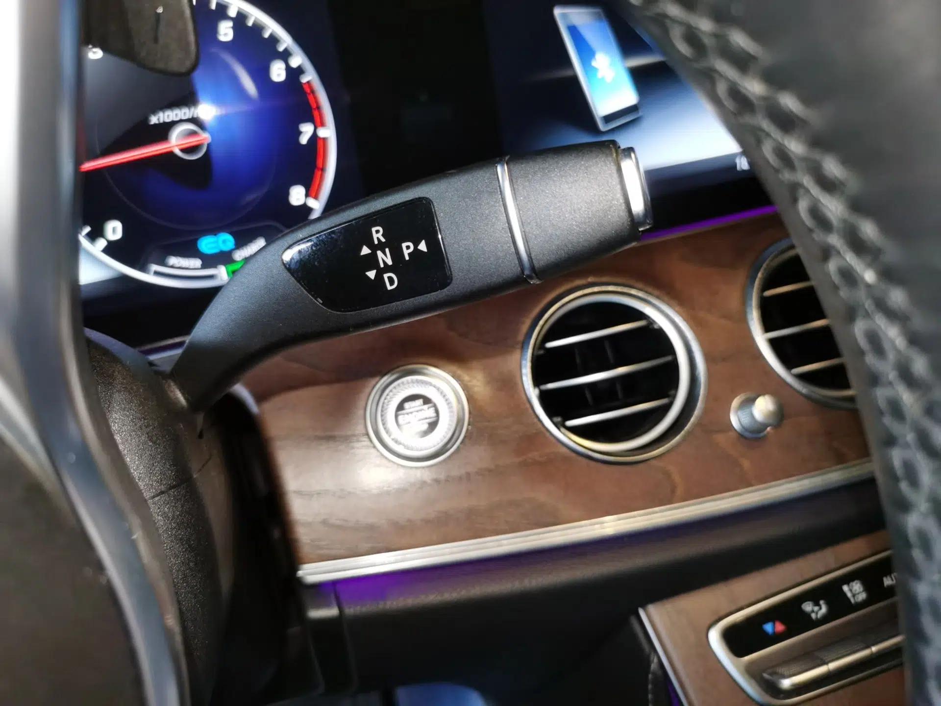 Mercedes-Benz E-Class 2020 Facelift E 260 L — миниатюра 14