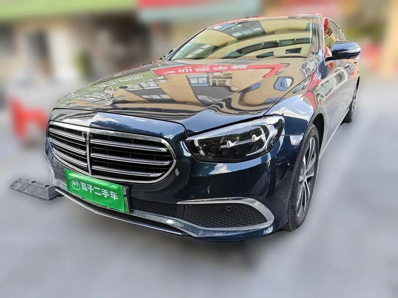 Mercedes-Benz E-Class New Energy 2022 E 350 e L Plug-in Hybrid Sedan — миниатюра 1