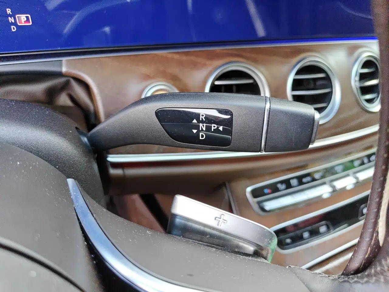 Mercedes-Benz E-Class New Energy 2022 E 350 e L Plug-in Hybrid Sedan — миниатюра 14