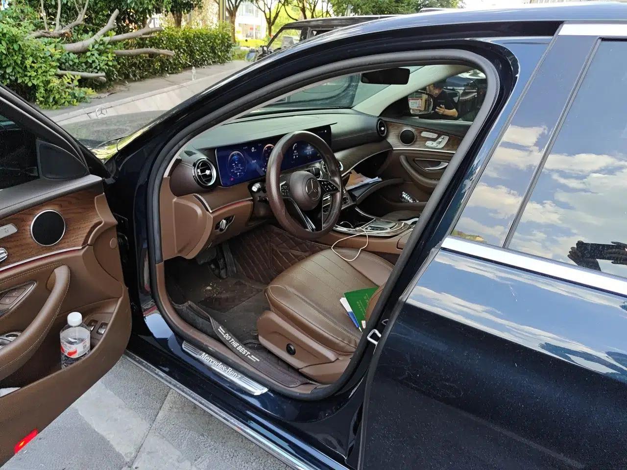 Mercedes-Benz E-Class New Energy 2022 E 350 e L Plug-in Hybrid Sedan — миниатюра 16