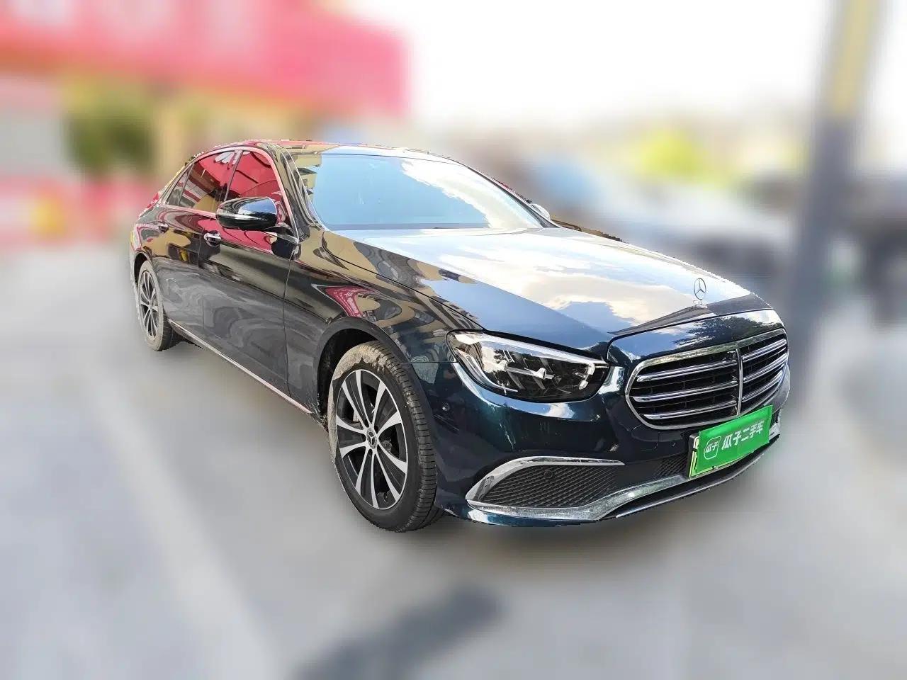 Mercedes-Benz E-Class New Energy 2022 E 350 e L Plug-in Hybrid Sedan — миниатюра 3
