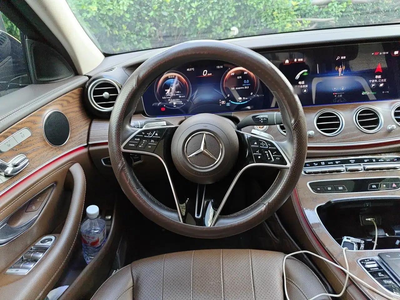 Mercedes-Benz E-Class New Energy 2022 E 350 e L Plug-in Hybrid Sedan — миниатюра 10